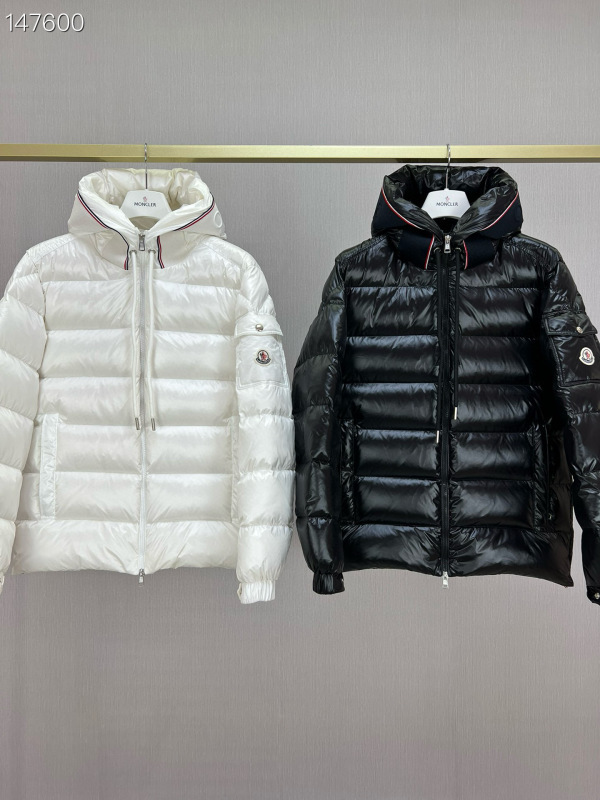Moncler sz1-5 26yr81